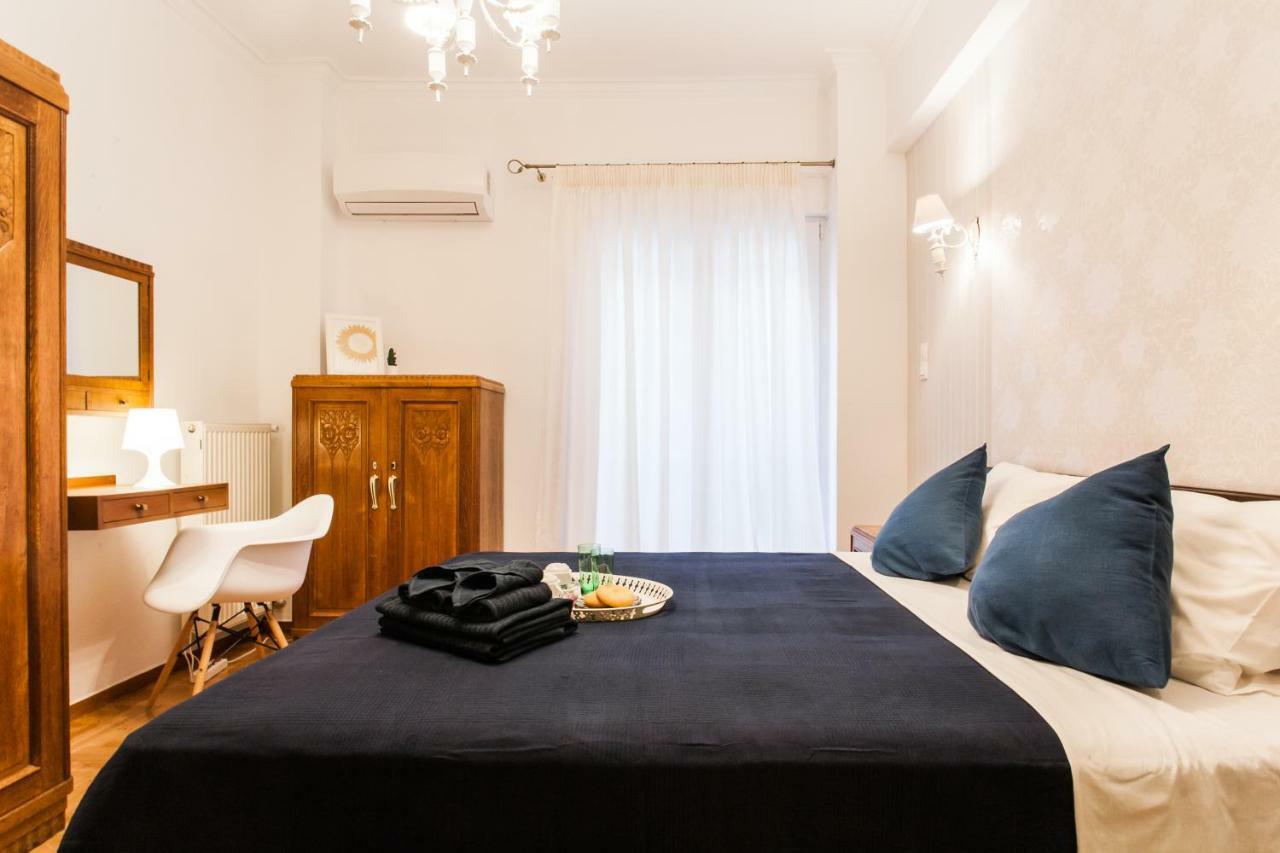 Classy Private Double Rooms In Apartment Next To Acropolis Атина Екстериор снимка